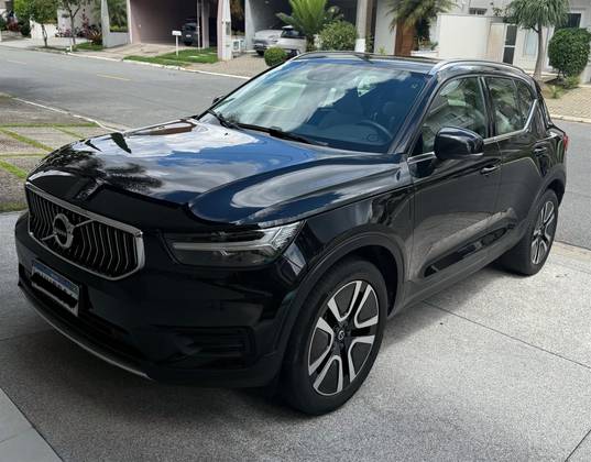 VOLVO XC40 1.5 T5 RECHARGE MOMENTUM GEARTRONIC